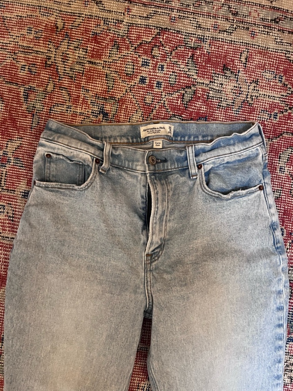 Abercrombie & Fitch Light Blue curve love the ankle straight ultra high rise